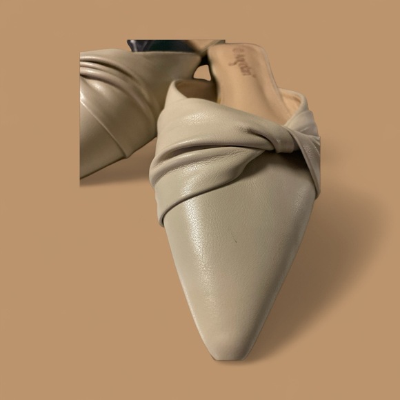 Women's Casual Fashion Cream Twist Mules Size 10 Pointed Toe Slide On Low Heel - Picture 7 of 10